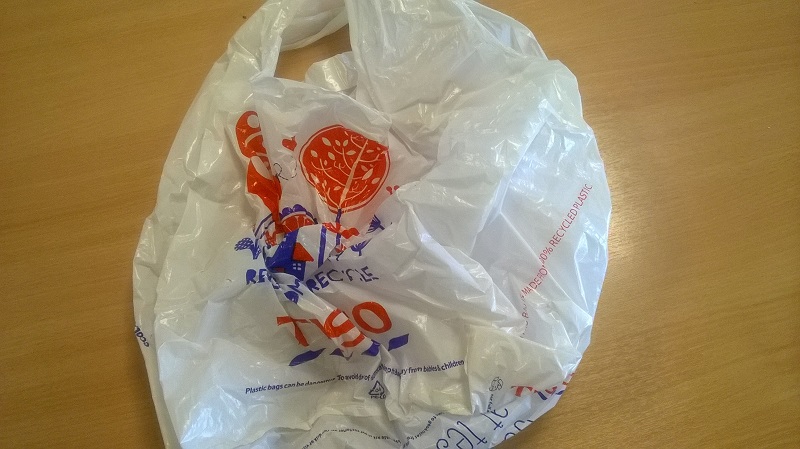plastic shopping bag 800 x 449